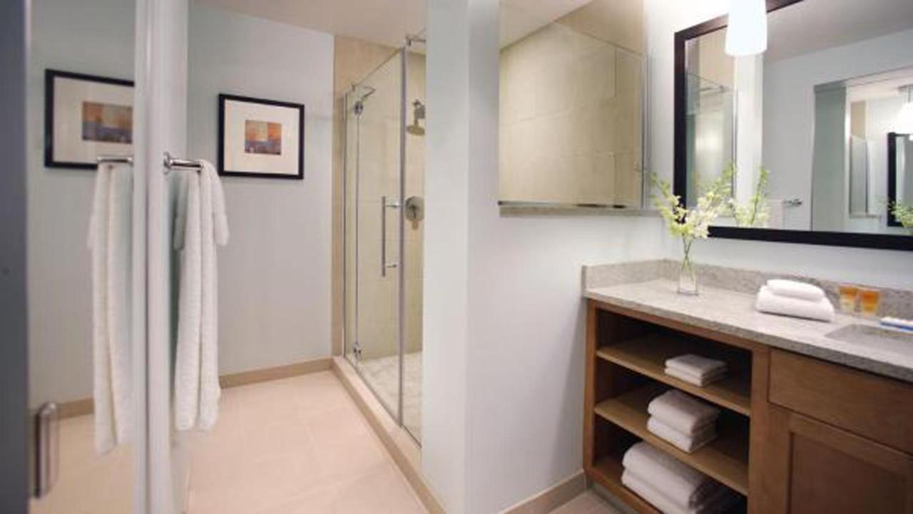 King Studio at HYATT house Chicago/Naperville/Warrenville