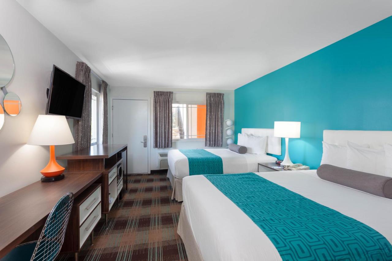Queen Room with Two Queen Beds at Howard Johnson by Wyndham San Diego Hotel Circle