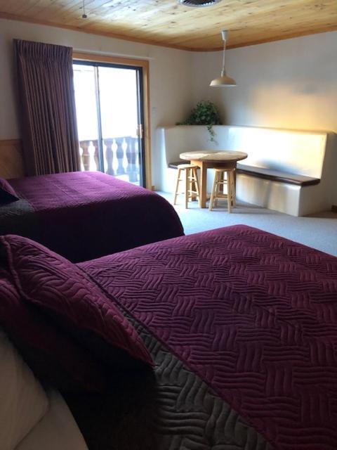  | Sitzmark Sports Lodge