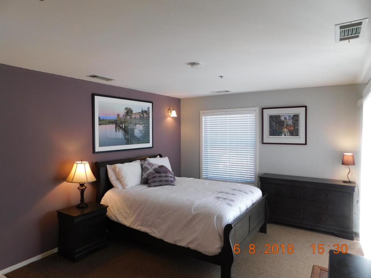 | Freeport Wine Country Inn