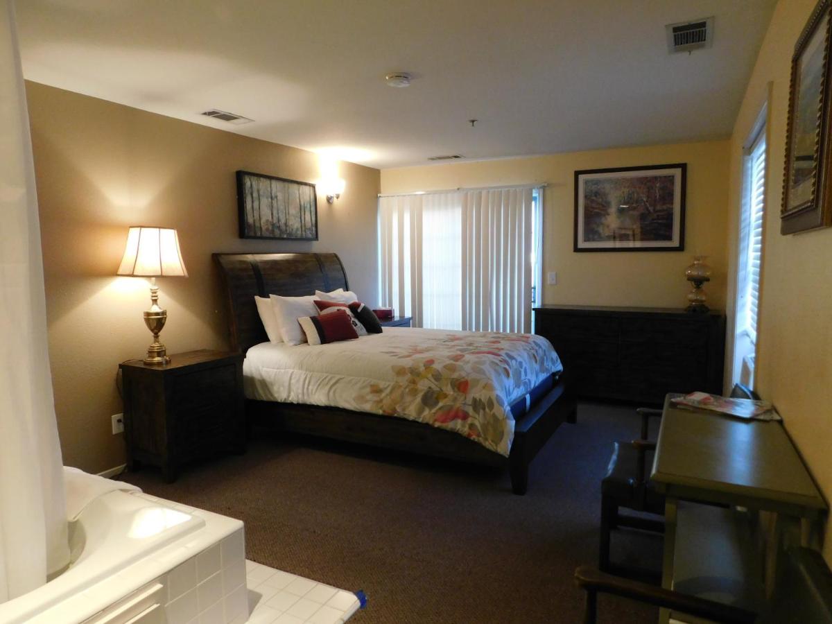 | Freeport Wine Country Inn