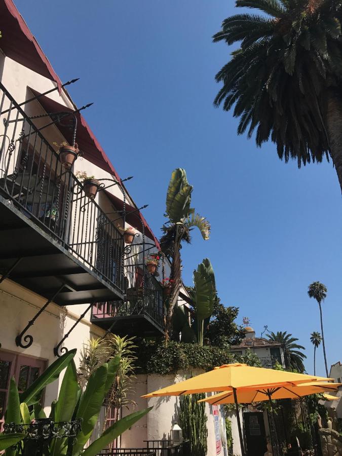 King Suite with Balcony at Villa Rosa Inn