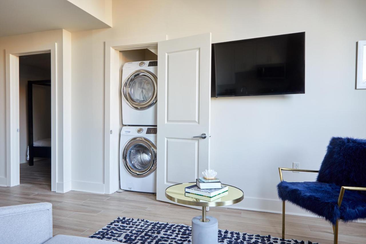 Standard Suite at Sonder The Esplanade