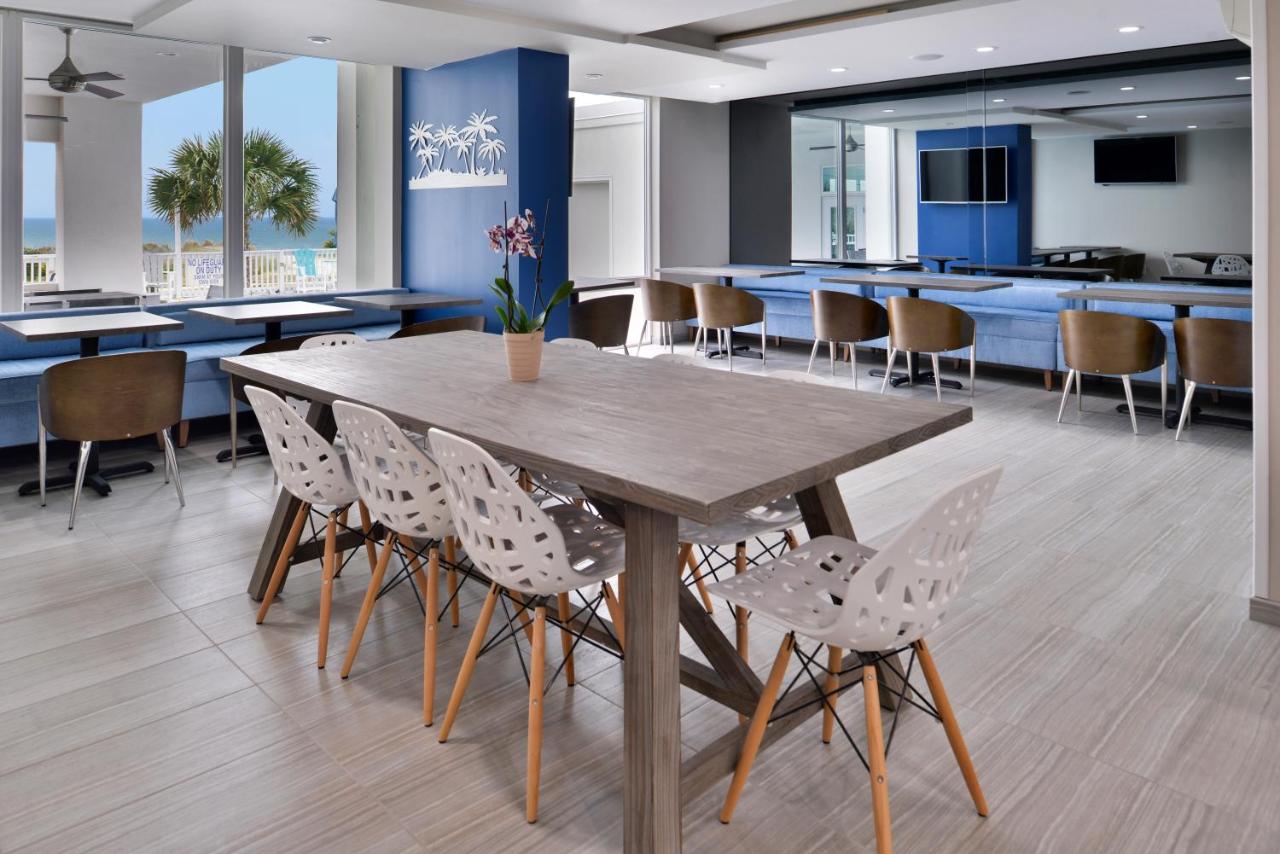| Cabana Shores Hotel