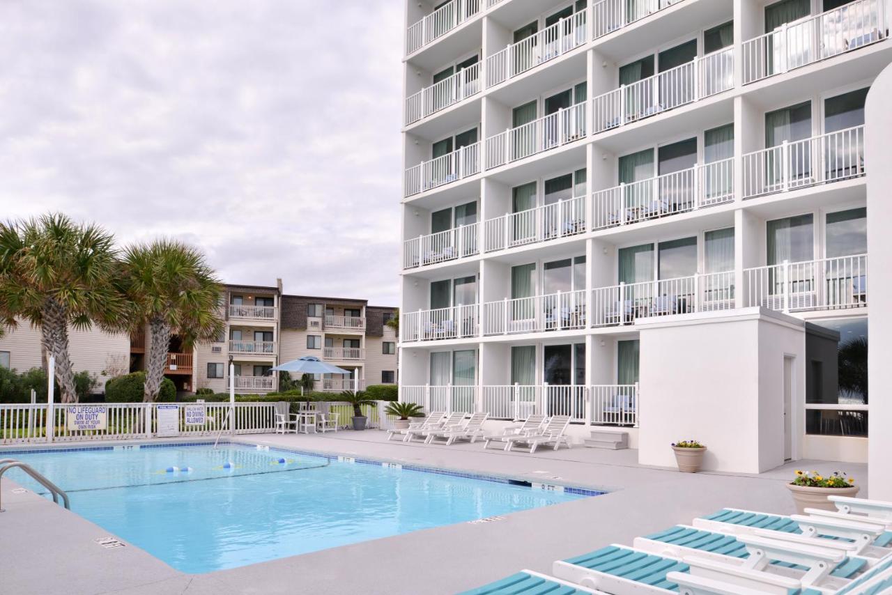 | Cabana Shores Hotel