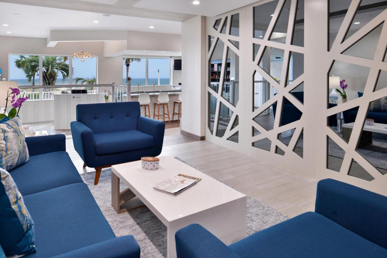 | Cabana Shores Hotel