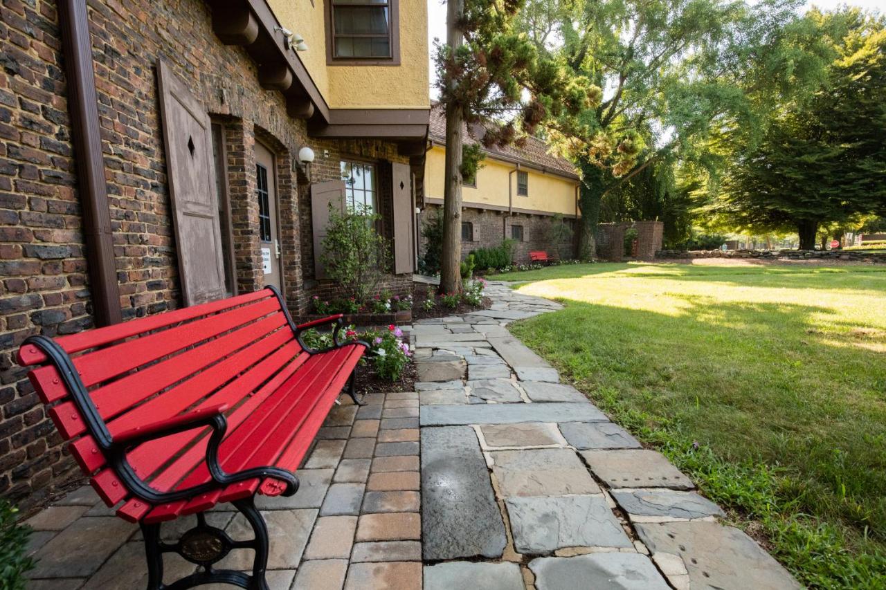 | Rutgers University Inn and Conference Center