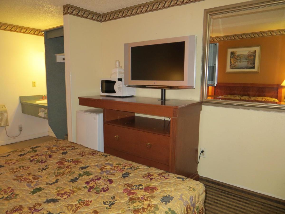 | Portland Inn