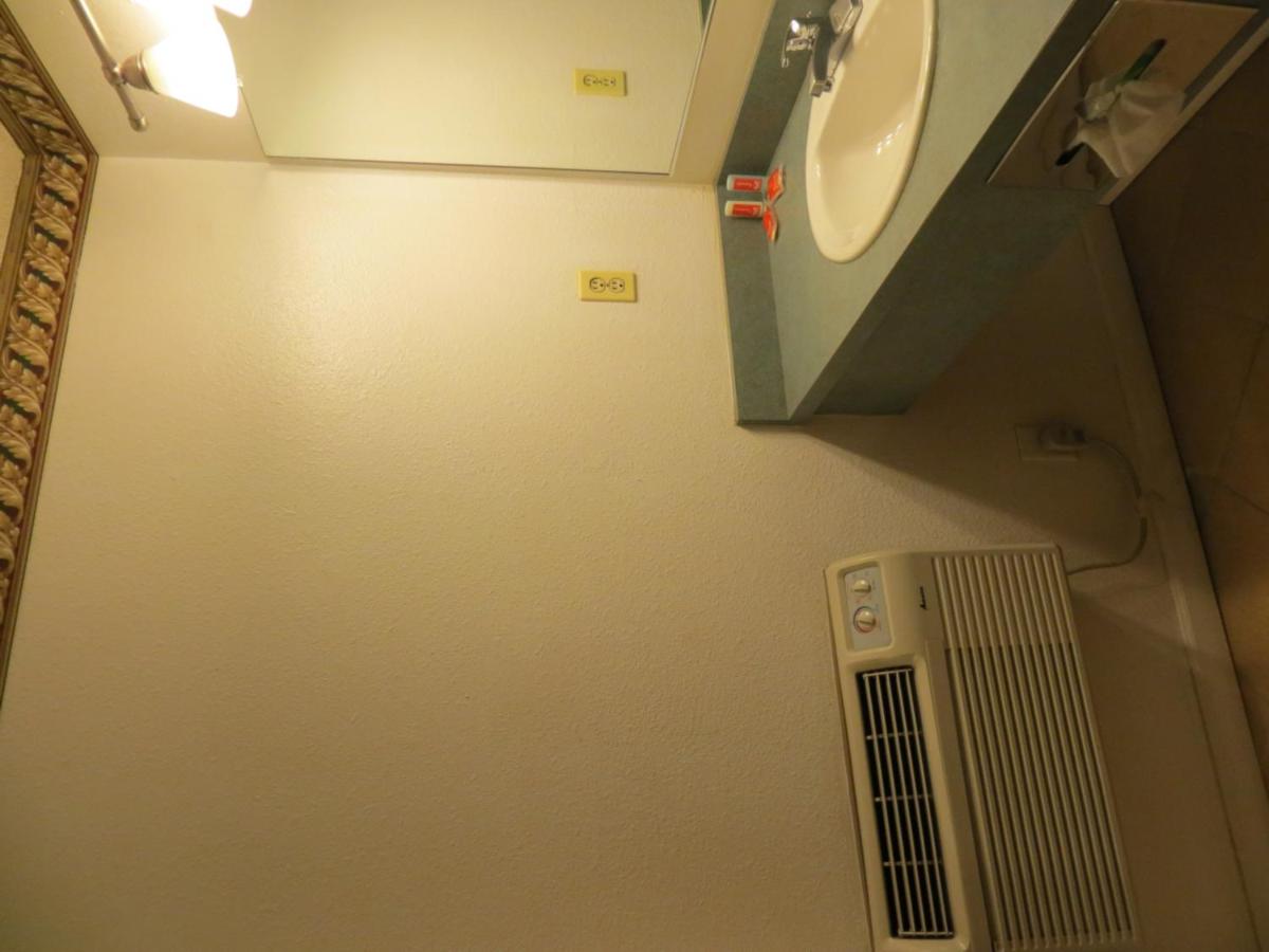 | Portland Inn