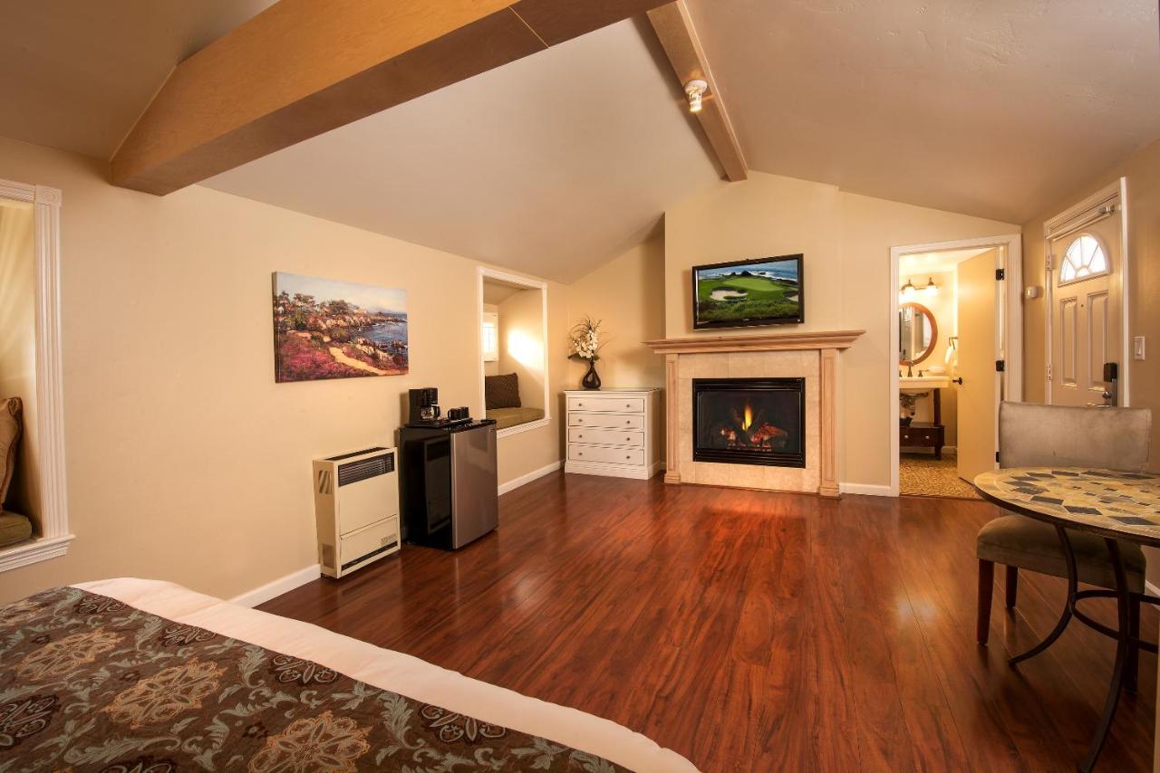 | Sunset Inn Pacific Grove