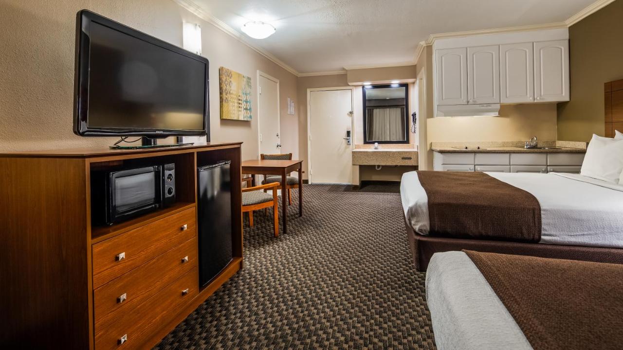  | Best Western Oxnard Inn