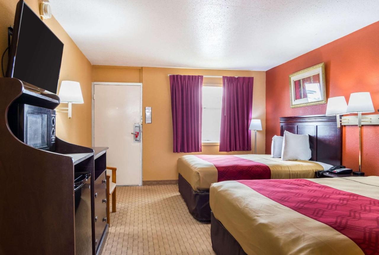  | Econo Lodge Jacksonville near Little Rock Air Force Base