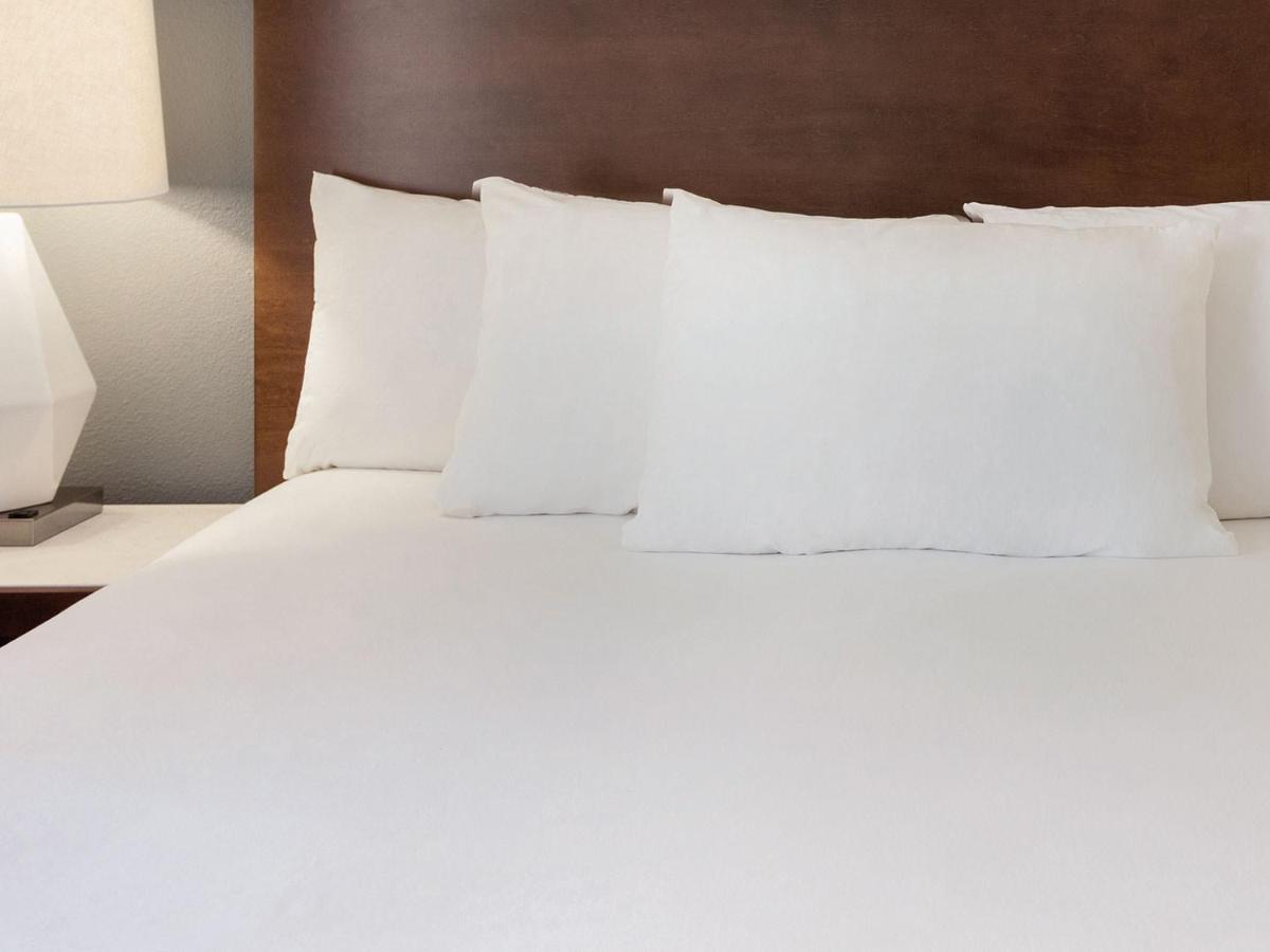  | Radisson Akron-Fairlawn Copley