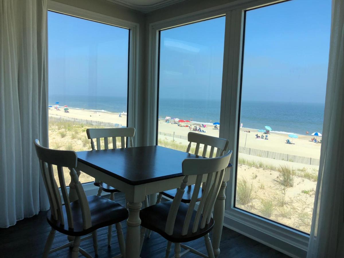  | Surf Club Oceanfront Hotel