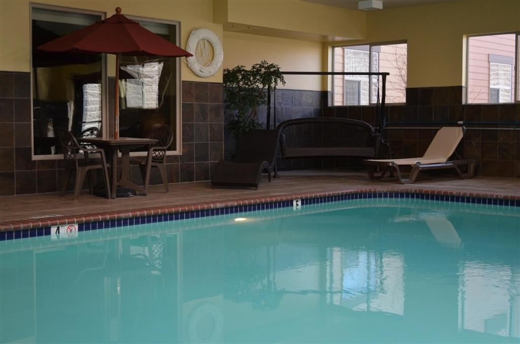 | Inn at Cross Keys Station
