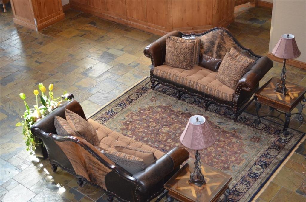 | Inn at Cross Keys Station