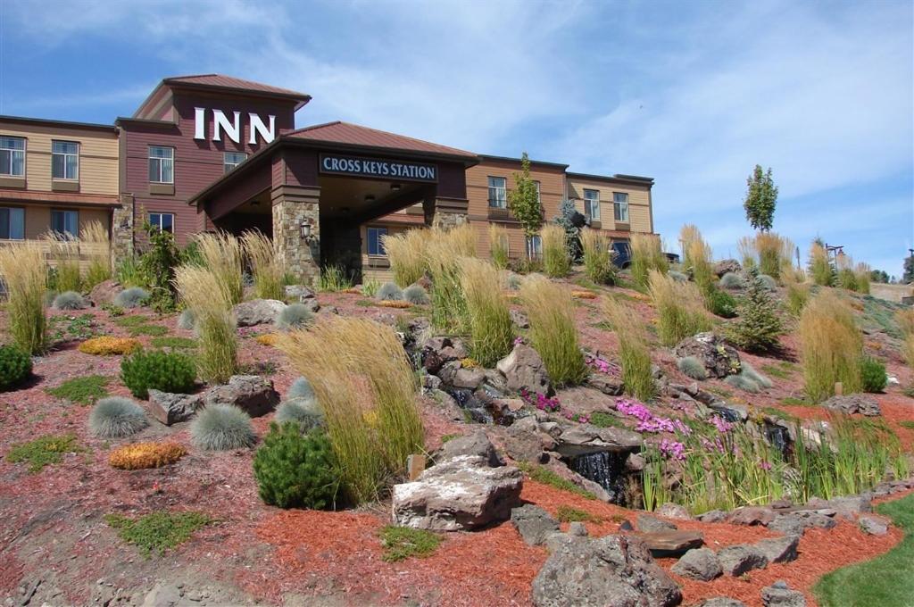  | Inn at Cross Keys Station