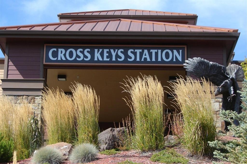 | Inn at Cross Keys Station