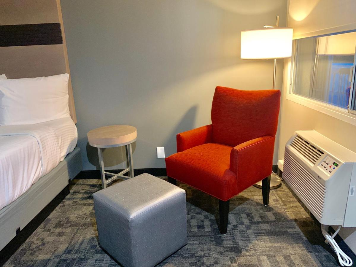 | Pacific Motor Inn