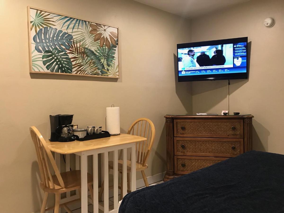 Small Hotel Room # 25 at Casitas Coral Ridge