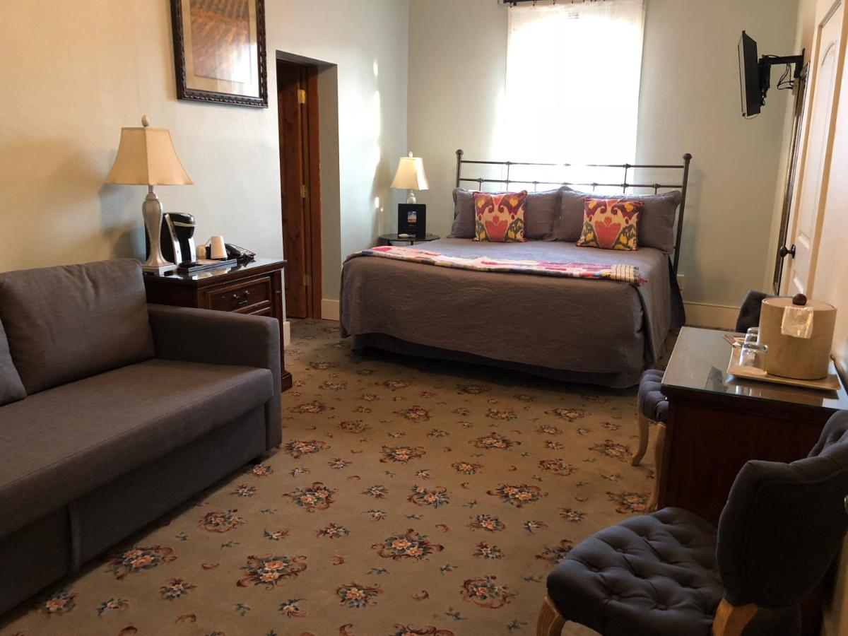 Superior King Suite at Hotel Sutter
