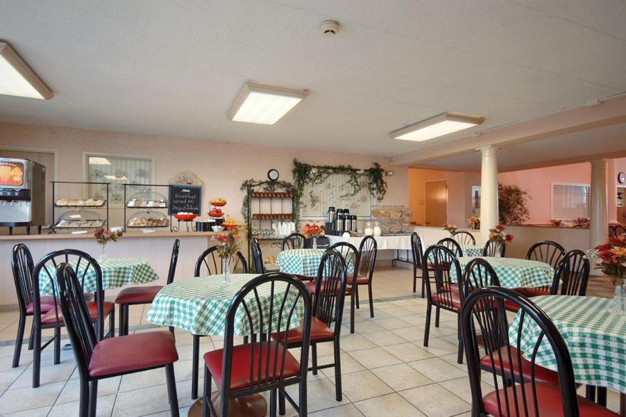  | Ramada by Wyndham Hammond Hotel & Conference Center