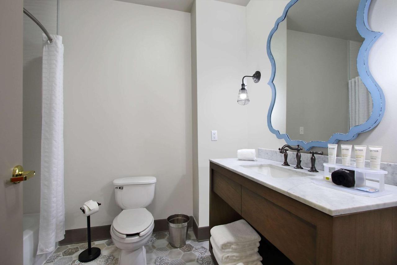 Queen Room with Two Queen Beds - Accessible/Non-Smoking at Hotel Ylem