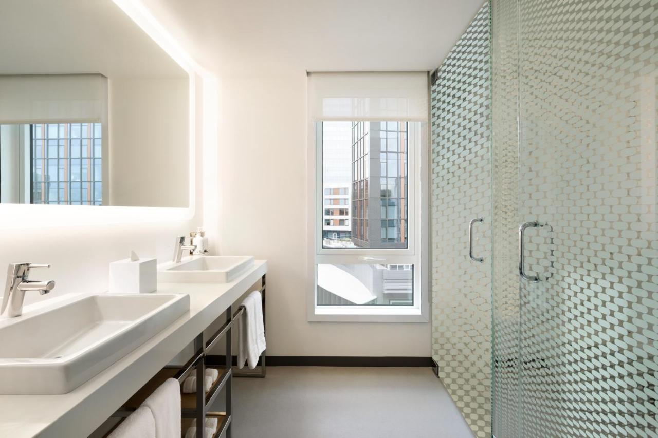 VIP Suite at YOTEL Boston, Select by Hilton