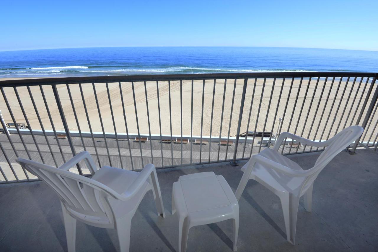 Direct Ocean Front with Two Queen beds - Non Smoking at Grand Hotel Ocean City Oceanfront