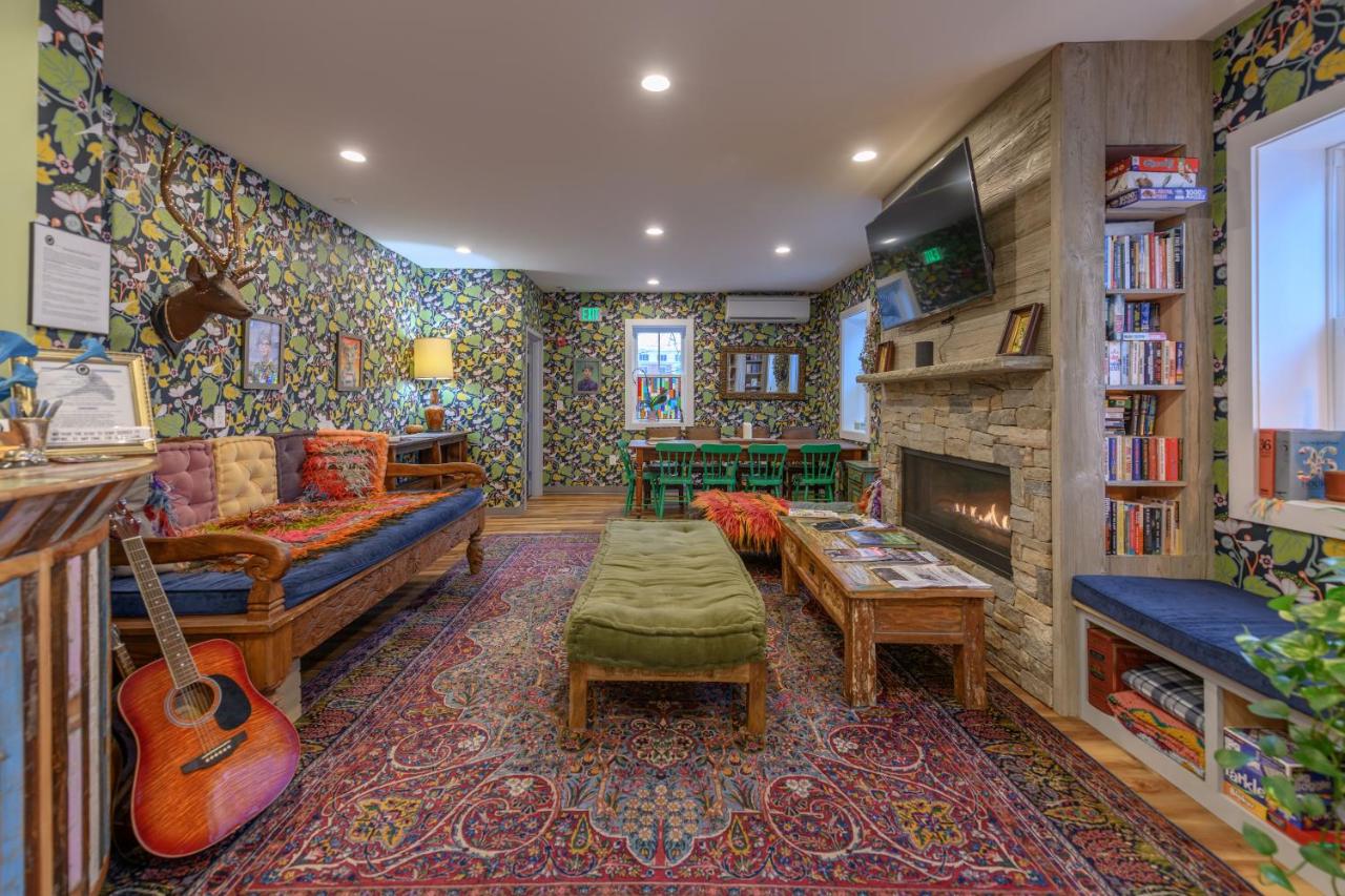 | Black Elephant Hostel