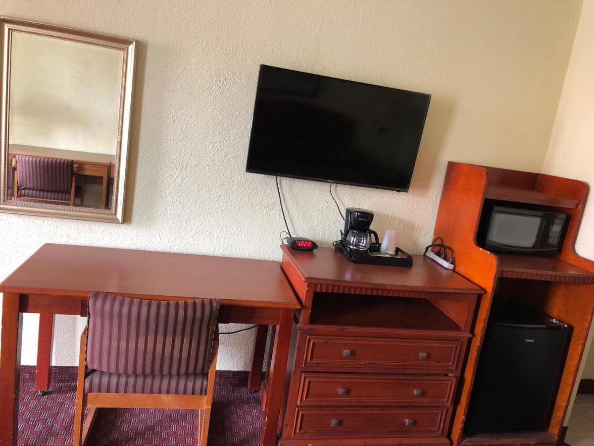 | Budget Inn Express
