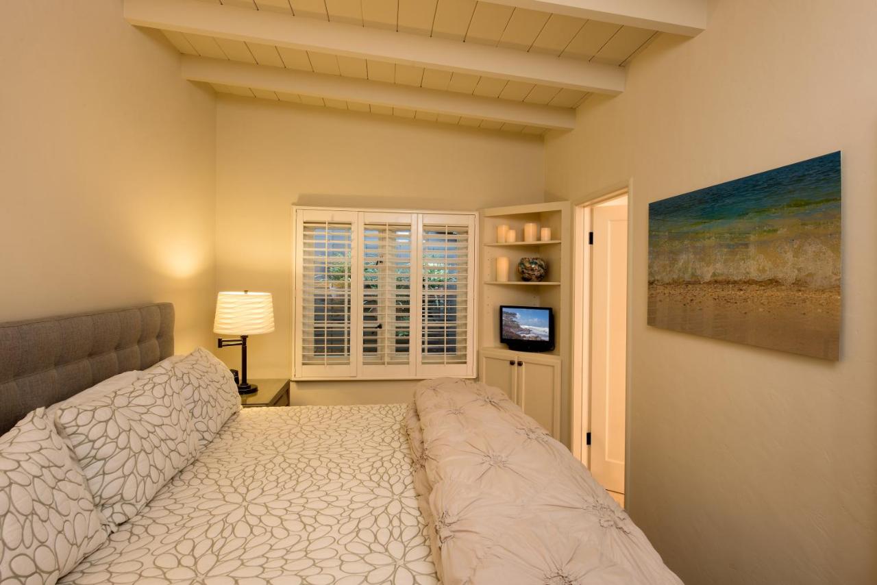 | Carmel Country Inn