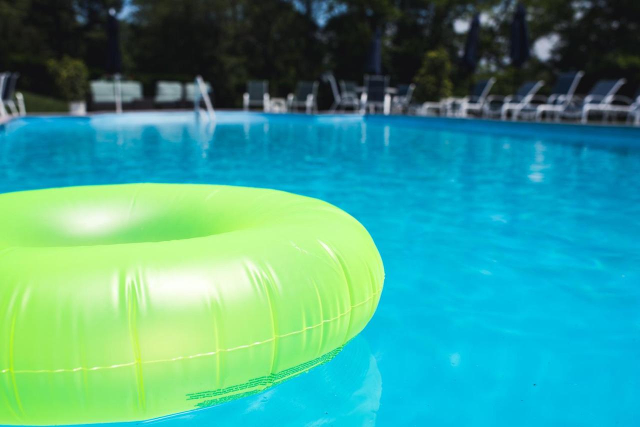 | Circle Hotel Fairfield