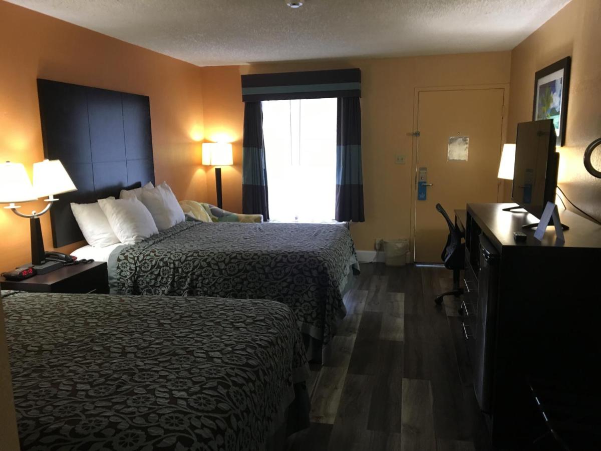 Queen Room with Two Queen Beds - Non-Smoking at Days Inn by Wyndham Sarasota Bay