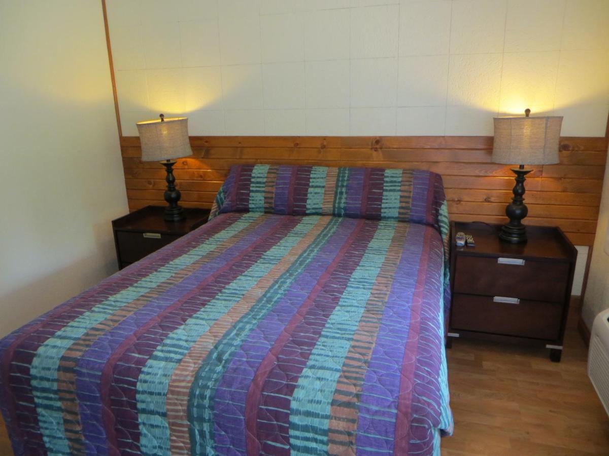  | Cool Springs Inn