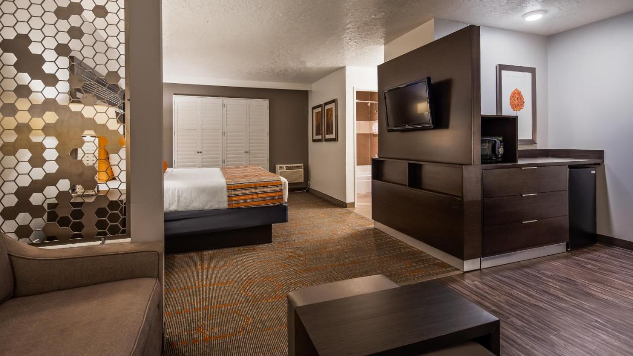 King Room - Pet Friendly at Best Western Corvallis