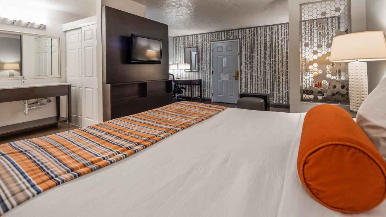 King Room - Pet Friendly at Best Western Corvallis
