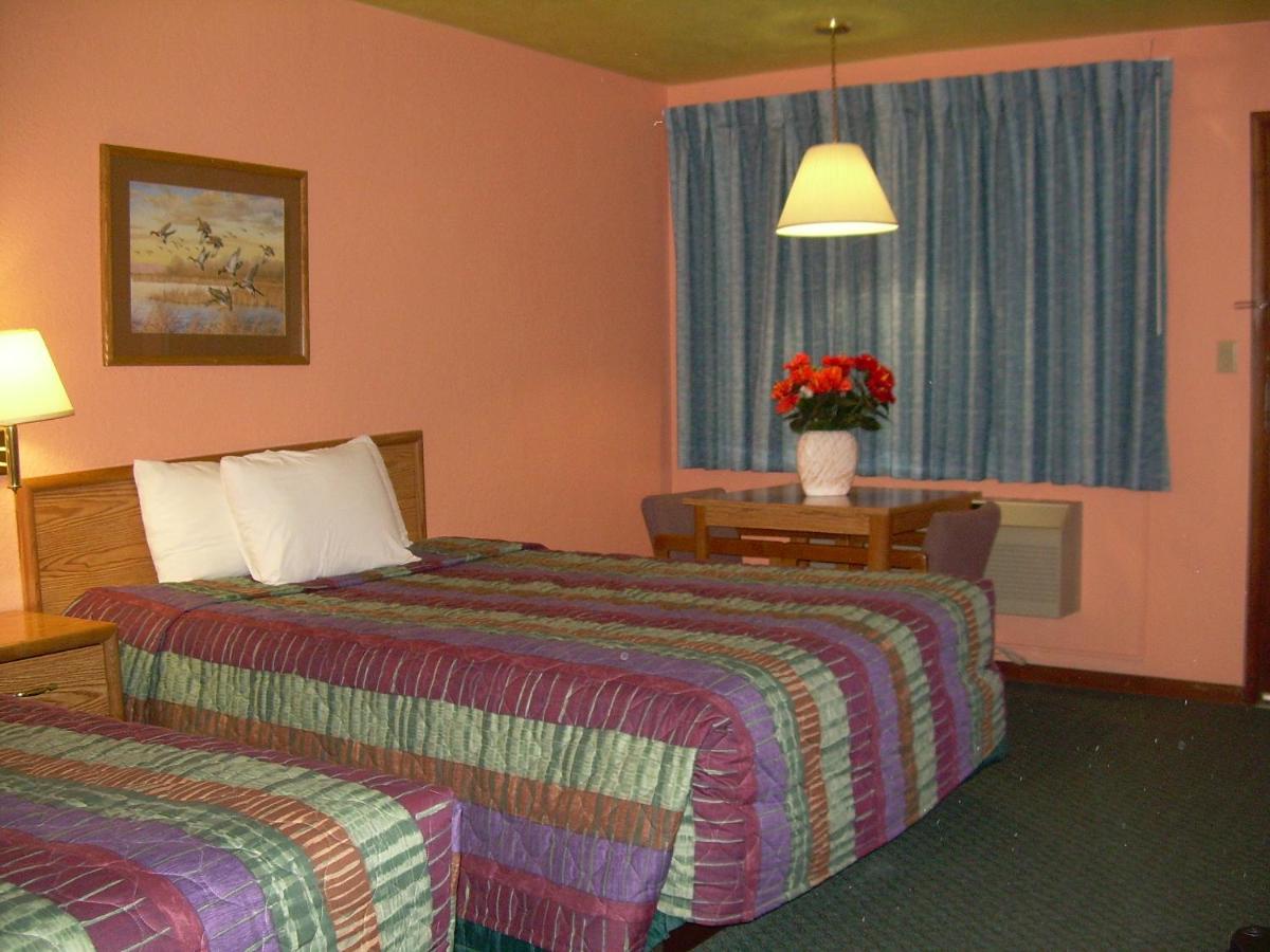 | 83 motel