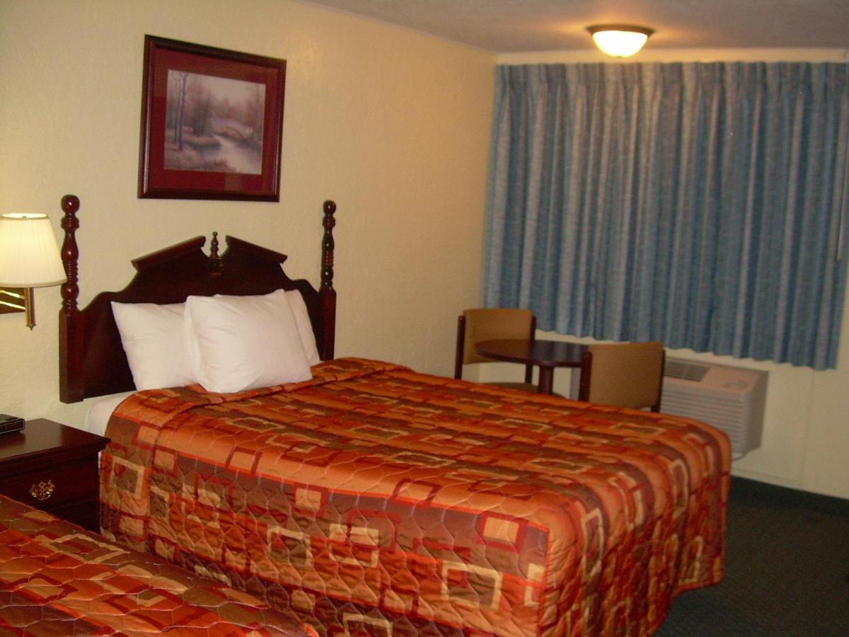 | 83 motel