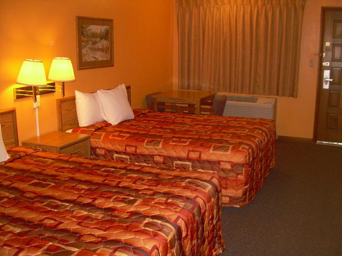 | 83 motel