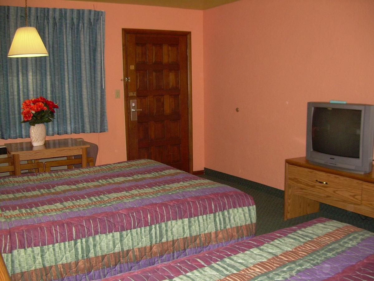 | 83 motel