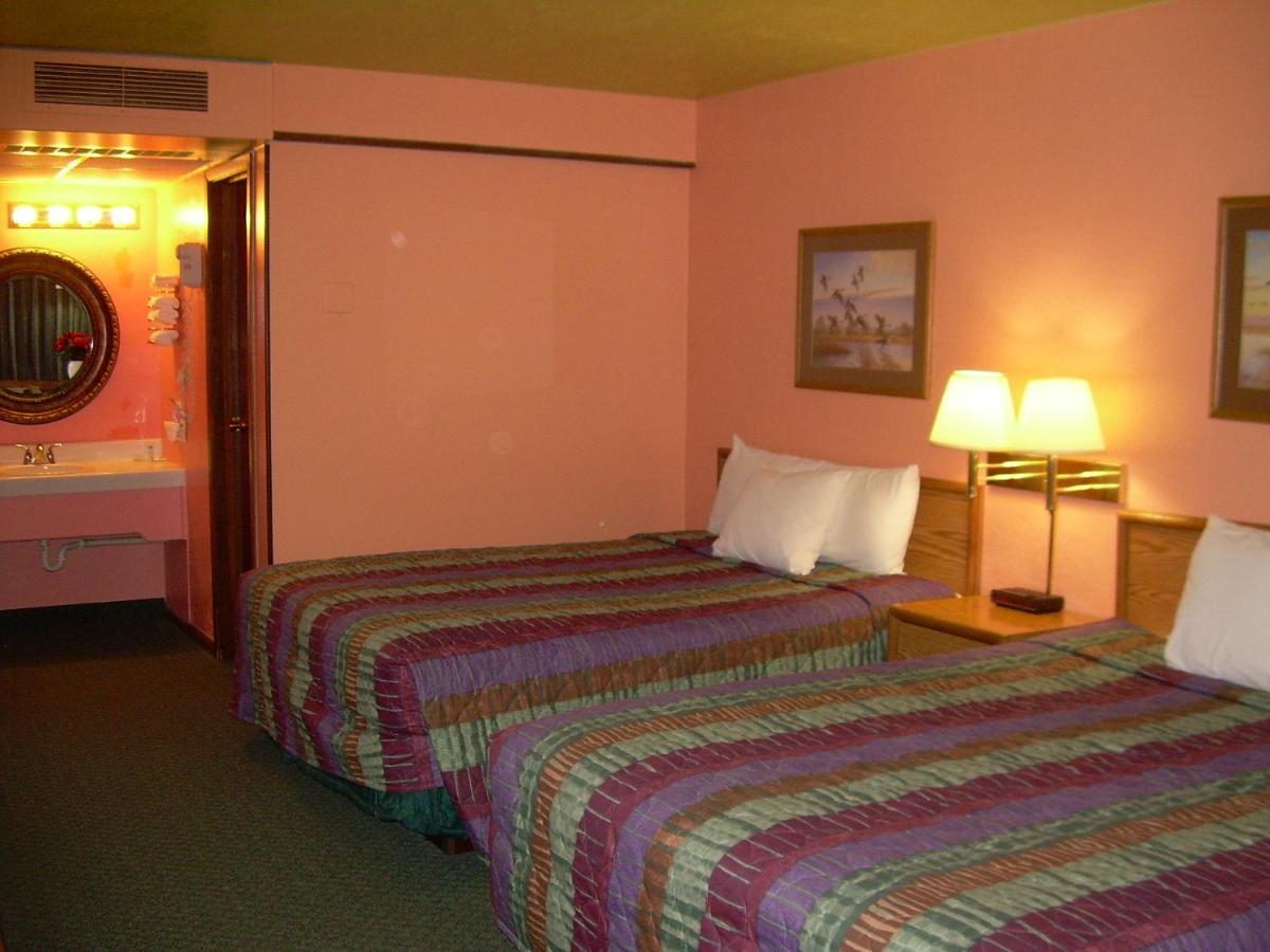 | 83 motel