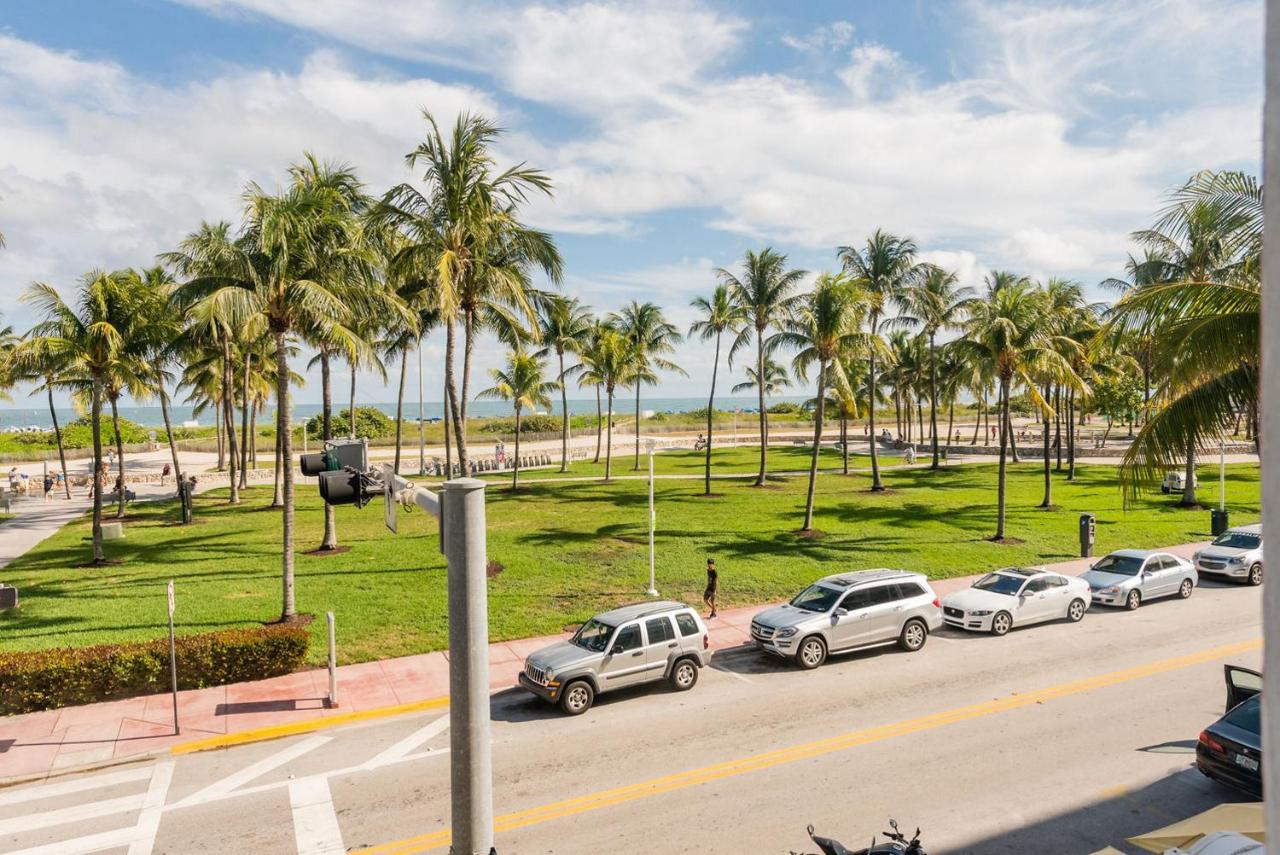 | Majestic Hotel South Beach