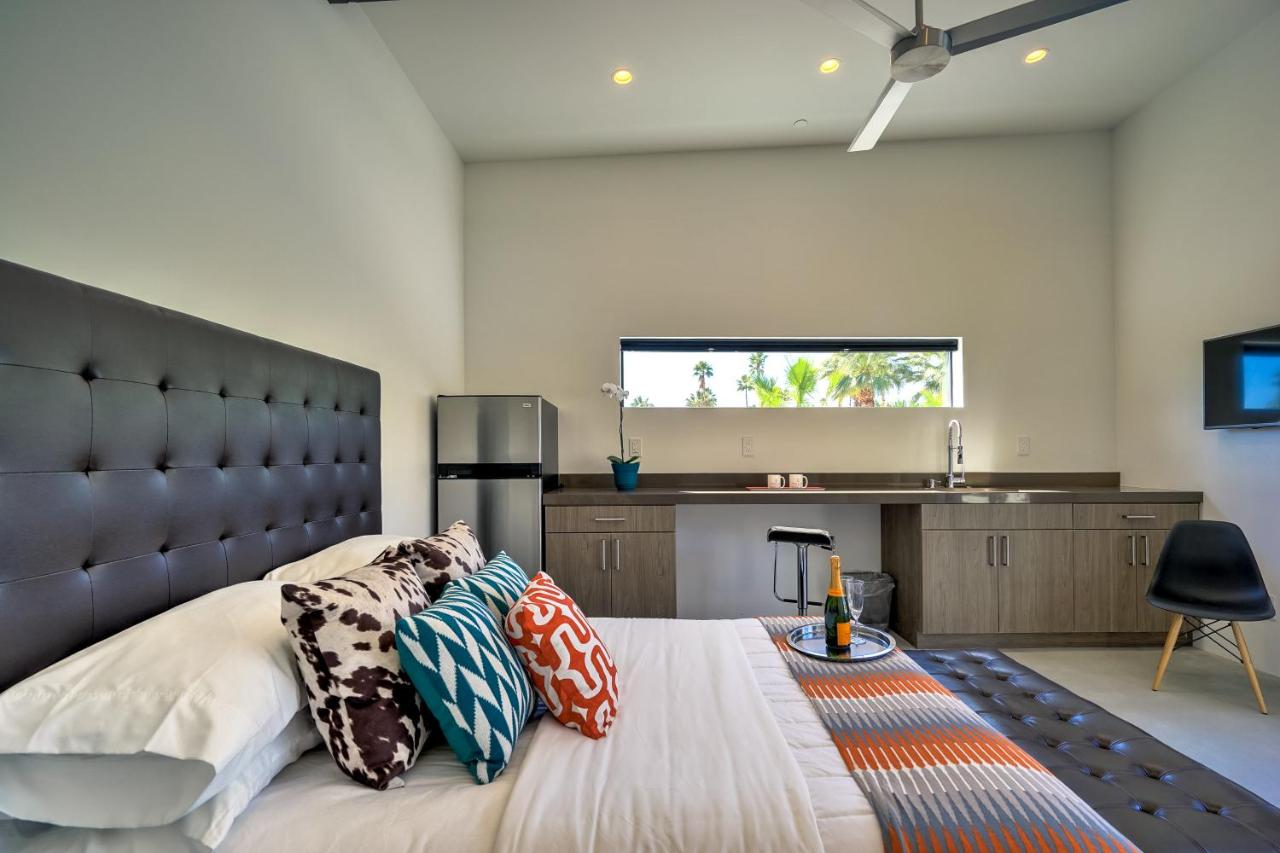  | Best in Palm Springs • Featured in Dwell • 5 Bedrooms & All En Suite Baths