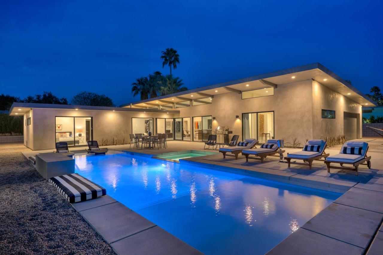  | Best in Palm Springs • Featured in Dwell • 5 Bedrooms & All En Suite Baths
