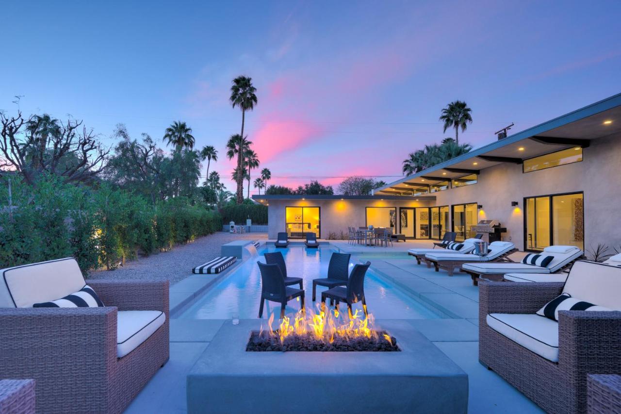  | Best in Palm Springs • Featured in Dwell • 5 Bedrooms & All En Suite Baths