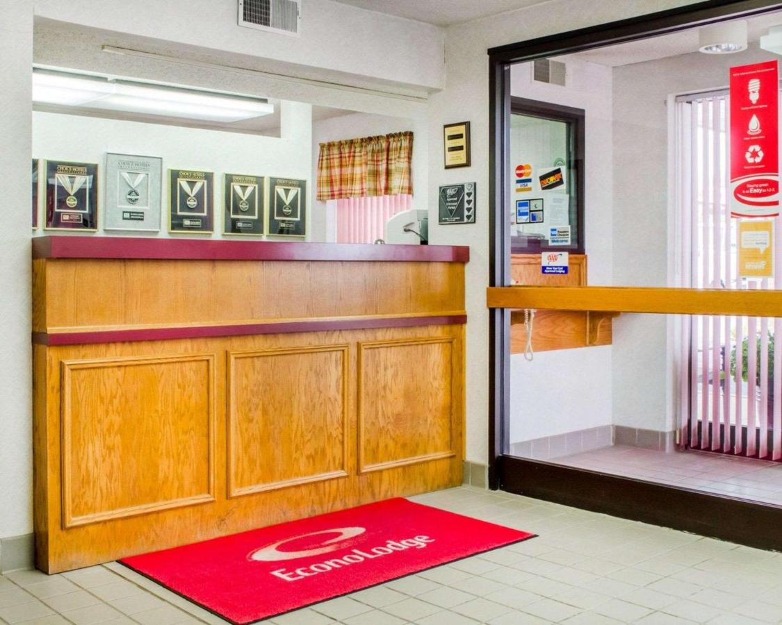 | Econo Lodge Mifflintown