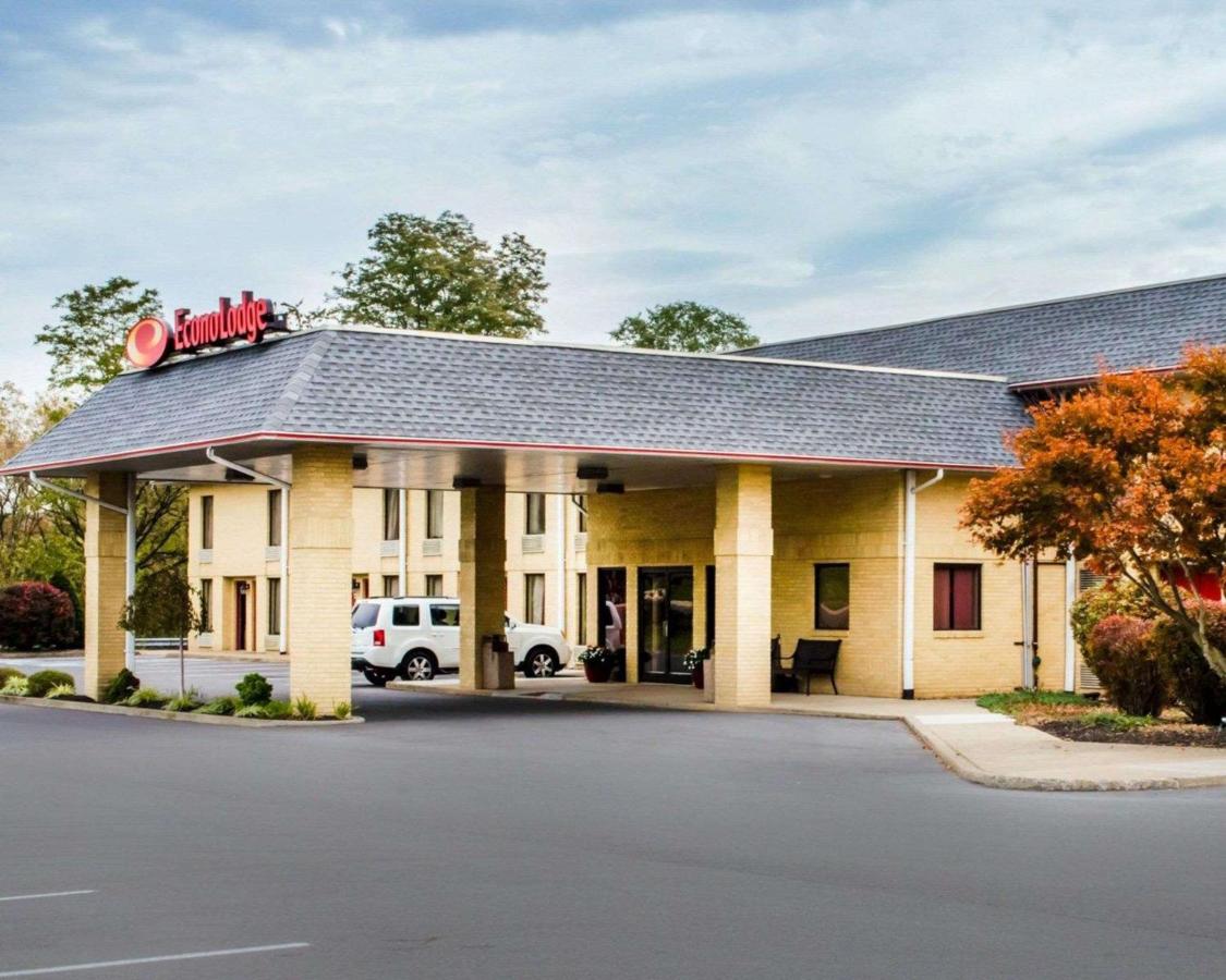  | Econo Lodge Mifflintown