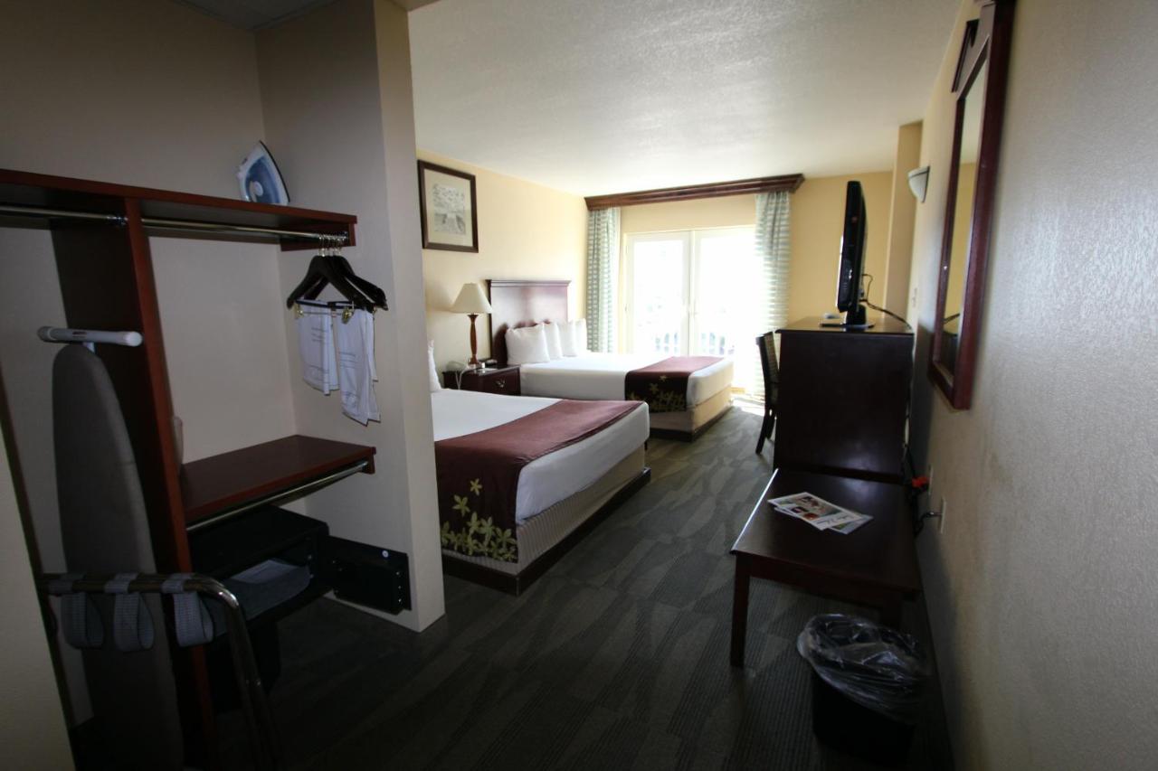  | Gold Leaf Hotel of Dewey