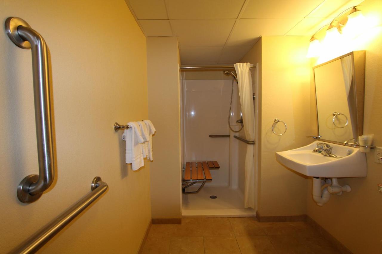  | Gold Leaf Hotel of Dewey